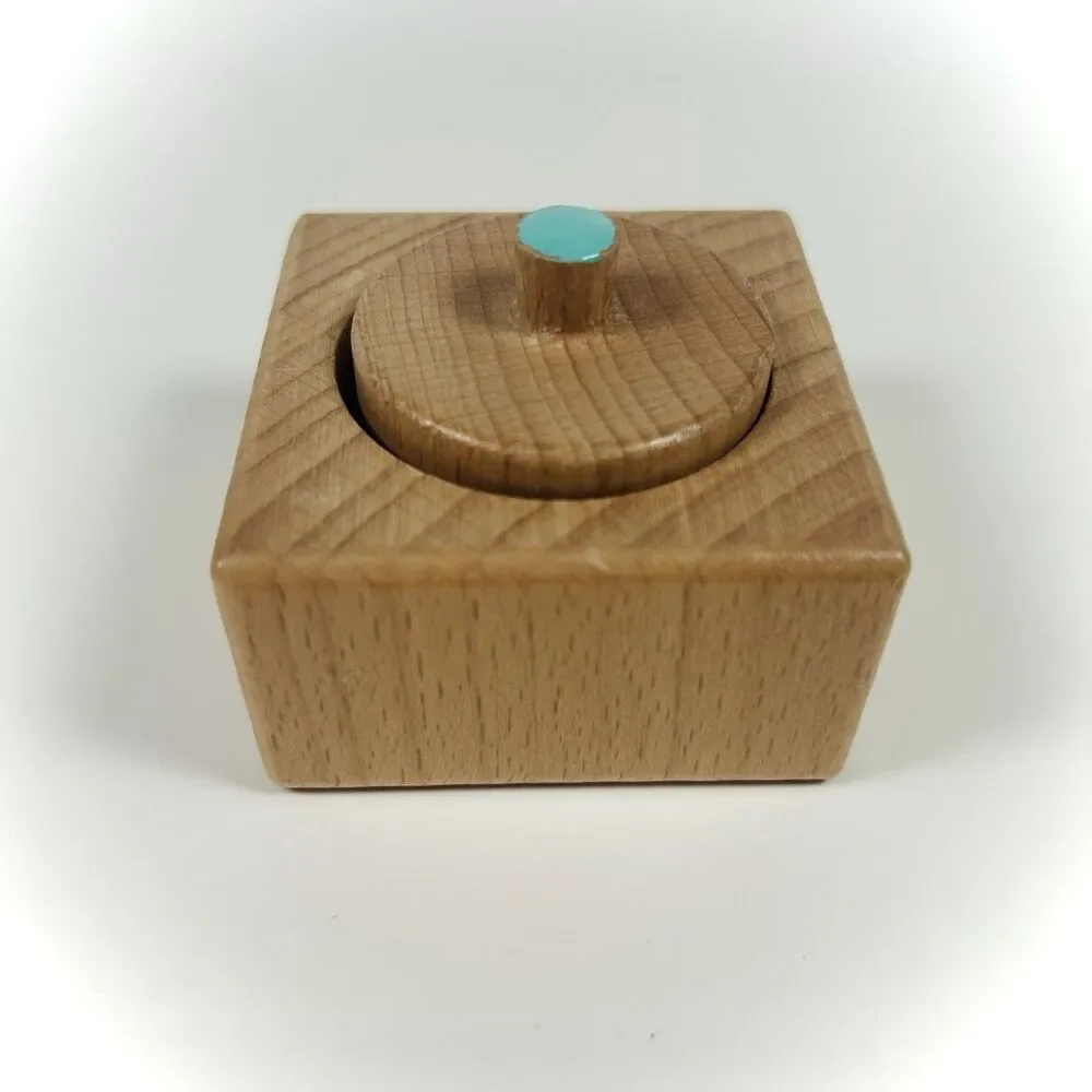 Lovevery thinker pincer